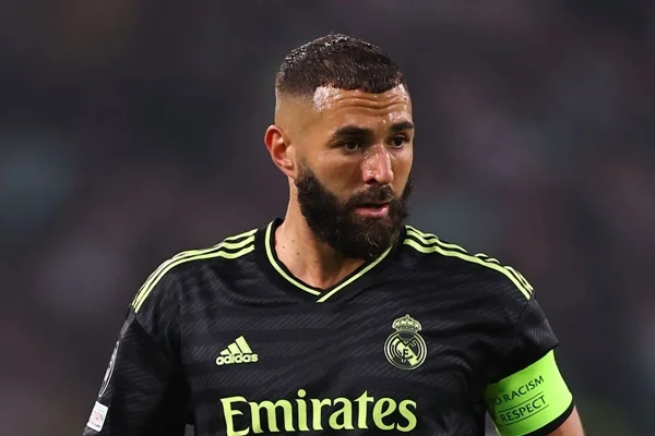 Hình 3: Tiền đạo Benzema